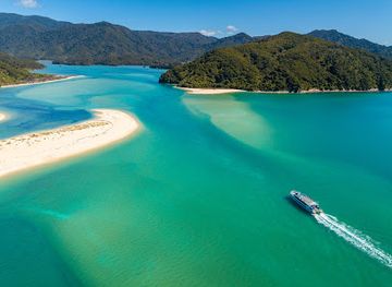 new-zealand/abel-tasman-national-park/attraction/abel-tasman-sea-shuttles