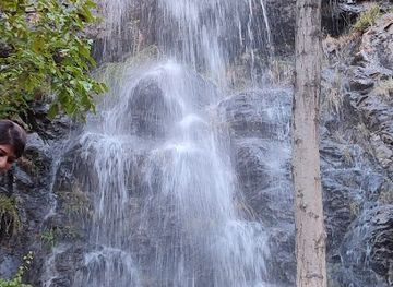 pakistan/deosai-national-park/attraction/shabz-waterfall