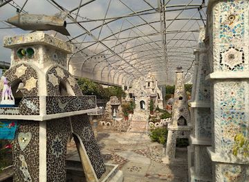 france/normandy-coast/attraction/maison-bleue-de-da-costa