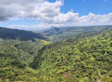 mauritius/chamarel-coloured-earth/attraction/plaines-champagne