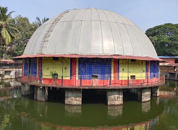 india/mumbai/attraction/dolphin-aquarium