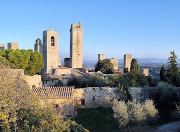 italy/chianti-classico/attraction/vernaccia-di-san-gimignano-wine-experience-la-rocca