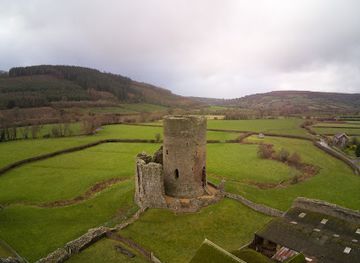 united-kingdom/gwent/attraction/llys-a-chastell-tre-twr-tretower-court-and-castle