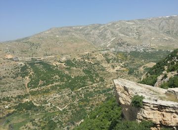lebanon/zahle/attraction/sakhrit-el-malik