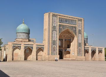 uzbekistan/tashkent-region/attraction/hazrati-imam-complex