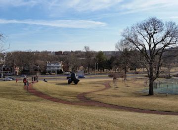 kansas/kansas-city/westport/attraction/southmoreland-park