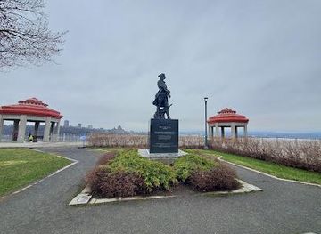 canada/quebec-city/attraction/terrasse-du-chevalier-de-levis