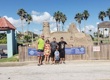 texas/south-padre-island/attraction/sandcastle-building-on-the-beach