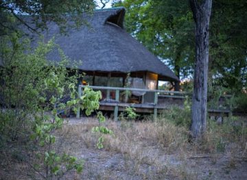 botswana/linyanti-wildlife-reserve/attraction/vanthuyne-ridge-research-camp-hyenas-howl-campsite