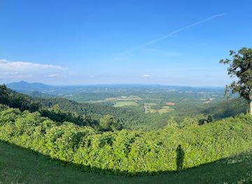 virginia/blue-ridge-parkway/attraction/devils-backbone-overlook