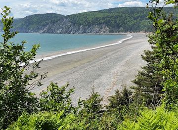 canada/fundy-national-park/attraction/martin-head-face-of-martin-head-on-rocks
