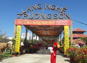 vietnam/nha-trang/nha-trang-cathedral/attraction/truong-son-craft-village