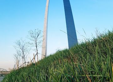 missouri/st-louis/attraction/st-louis-riverfront