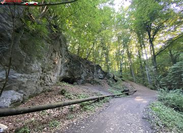 romania/hunedoara/attraction/grota-haiducilor