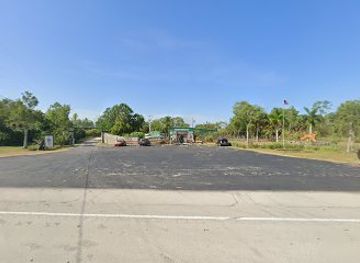 florida/fakahatchee-strand-preserve-state-park/attraction/skunk-ape-research-headquarter