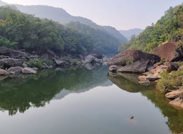 india/madhya-pradesh/attraction/satpura-tiger-reserve