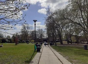 united-kingdom/yorkshire-and-the-humber/attraction/tower-gardens