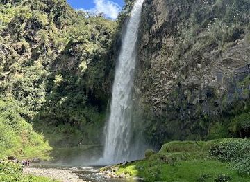 ecuador/quito/attraction/condor-machay-cascadas