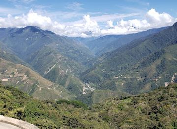 bolivia/yungas-road/attraction/plaza-principal-de-coroico