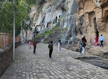 india/gwalior/attraction/gopachal-atishay-kshetra-main-gate