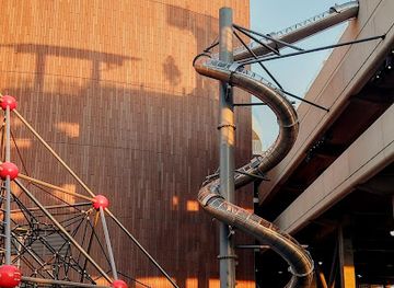 idaho/meridian/attraction/jump-boise-spiral-slide