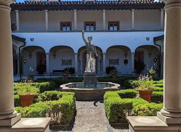 wisconsin/racine/attraction/villa-terrace-decorative-arts-museum