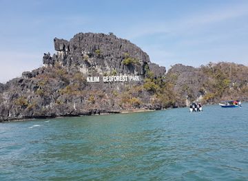 malaysia/langkawi-archipelago/attraction/swallows-cliff