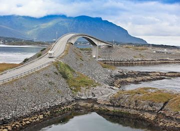 norway/more-og-romsdal/attraction/the-atlantic-road