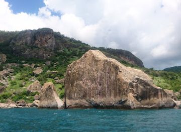 malawi/mangochi/attraction/tsano-rock