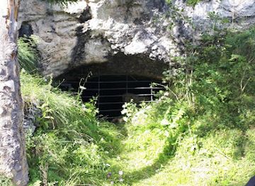 romania/bucegi-mountains/attraction/grota-ursului