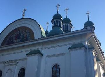 ukraine/kyiv/attraction/holy-trinity-monastery
