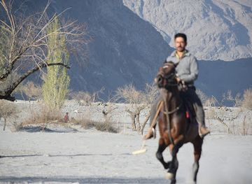 pakistan/northern-areas/attraction/horse-riding-skardu-tourist