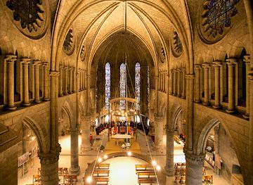 spain/navarre/attraction/real-colegiata-de-santa-maria-de-roncesvalles