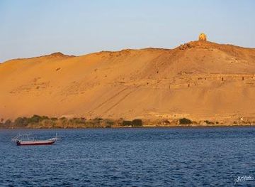 egypt/aswan/attraction/dome-of-abu-al-hawa