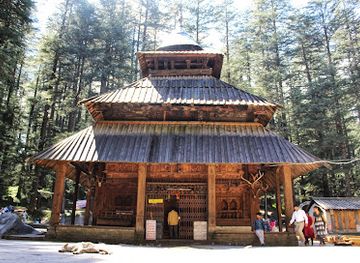 india/manali/solang-valley/attraction/hadimba-devi-temple