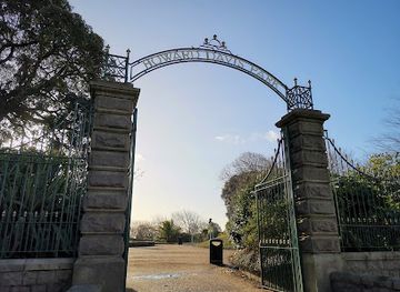 jersey/le-hocq-tower/attraction/howard-davis-park