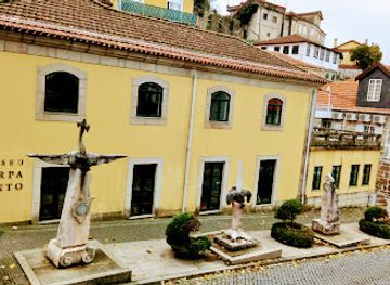 portugal/serra-do-montemuro/attraction/museu-serpa-pinto