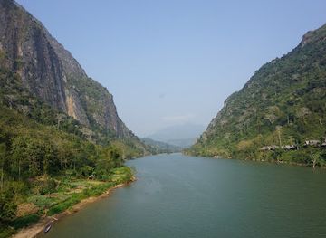 laos/xieng-khouang-plateau/attraction/nong-khiaw-bridge