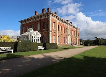 united-kingdom/leeds/attraction/national-trust-beningbrough-hall-gallery-and-gardens