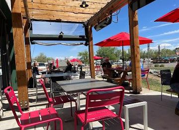 colorado/front-range/attraction/barrels-bottles-brewery-at-camp-george-west