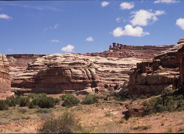 utah/canyonlands-national-park/attraction/the-needles-visitor-center