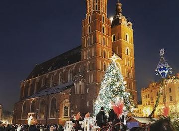 poland/krakow/attraction/cracow-local-tours