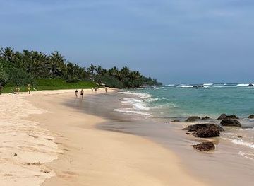 sri-lanka/mirissa/attraction/midigama-beach