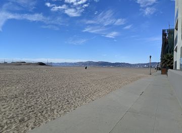california/venice-beach/attraction/ballona-wetlands-ecological-reserve