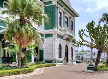 mozambique/maputo-city/attraction/museu-dos-cfm