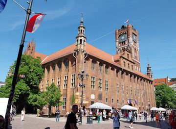 poland/torun/attraction/ceramic-figurines-by-torun-artists