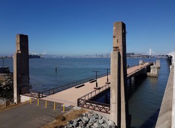 california/oakland/attraction/observation-pier