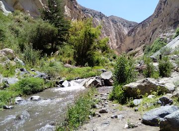 peru/colca-canyon-trek/attraction/capua-waterfall