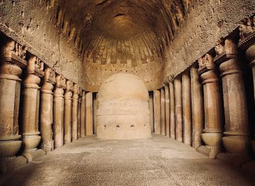 india/konkan-coast/attraction/kanheri-caves