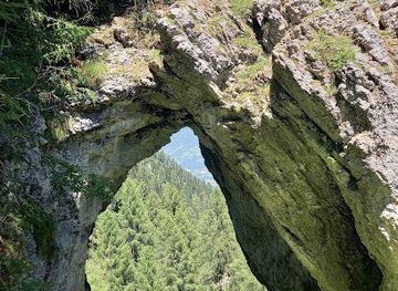 austria/millstatter-see/attraction/heidentor-am-goldeck